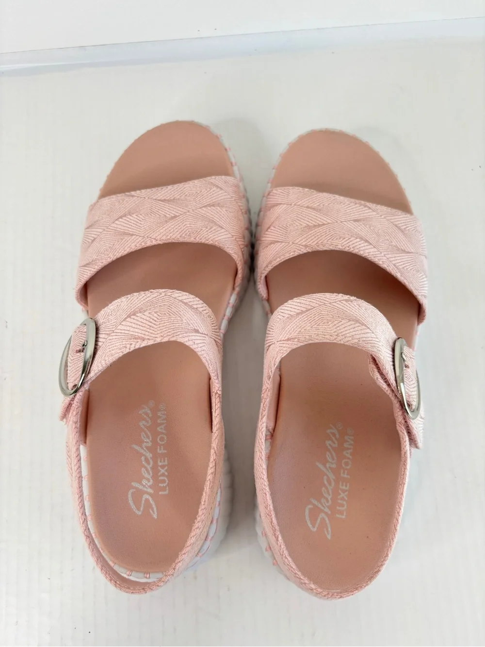 Skechers Wilshire BLVD-Illusion of Love Wedge Sandal Womens Sz 8 Pink Slingback